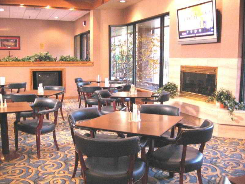 Ramada By Wyndham Raleigh Hotel Buitenkant foto